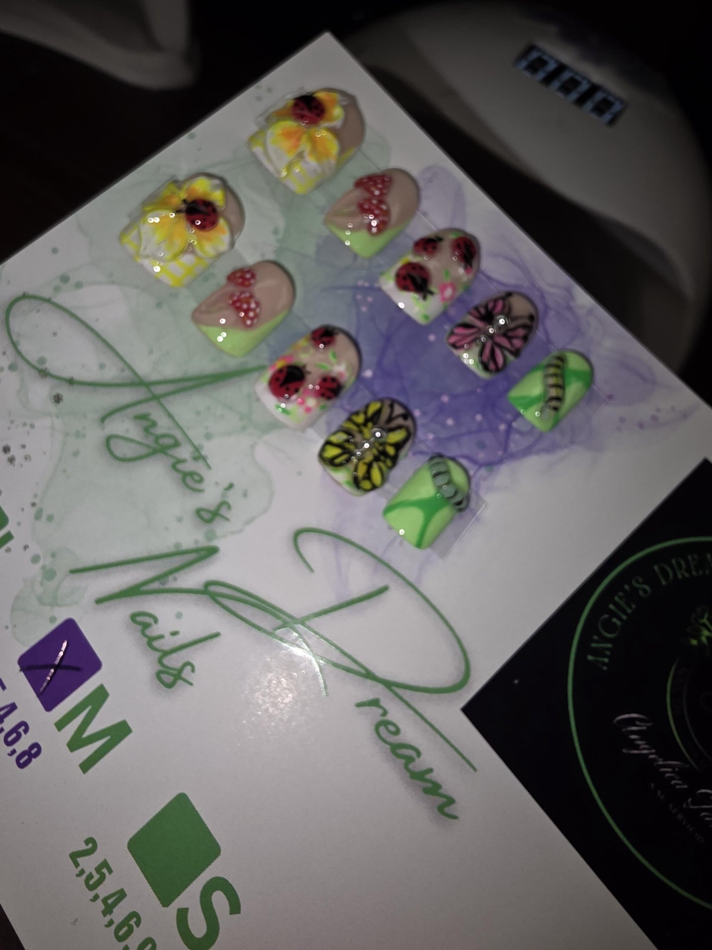 Garden party a set bursting with. Nature's cutest details!