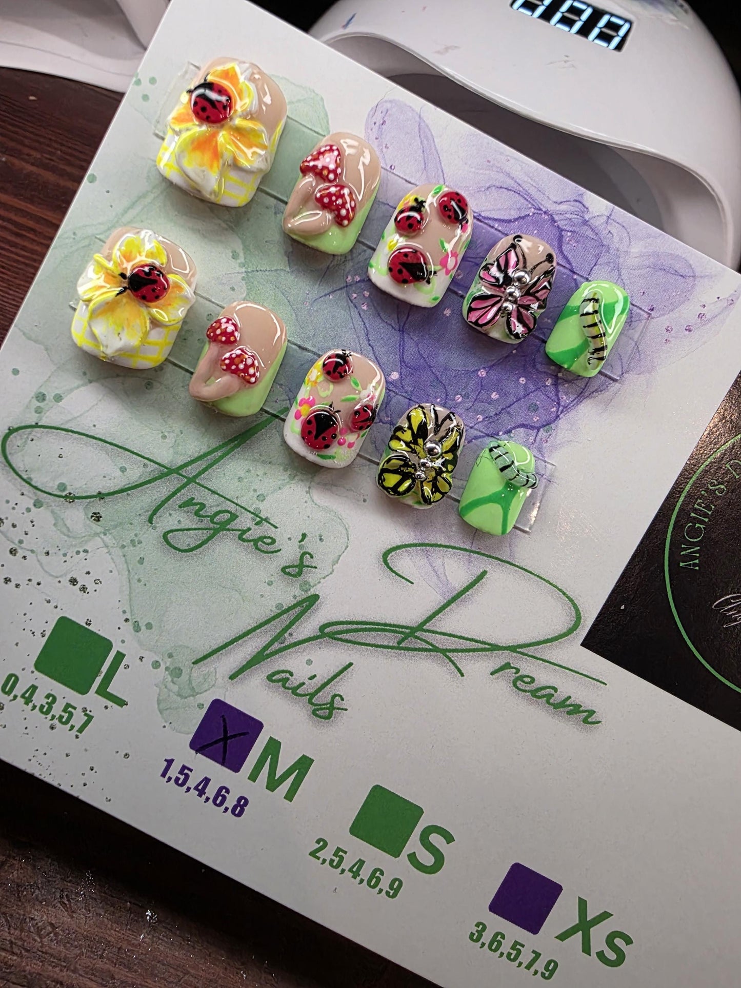 Garden party a set bursting with. Nature's cutest details!