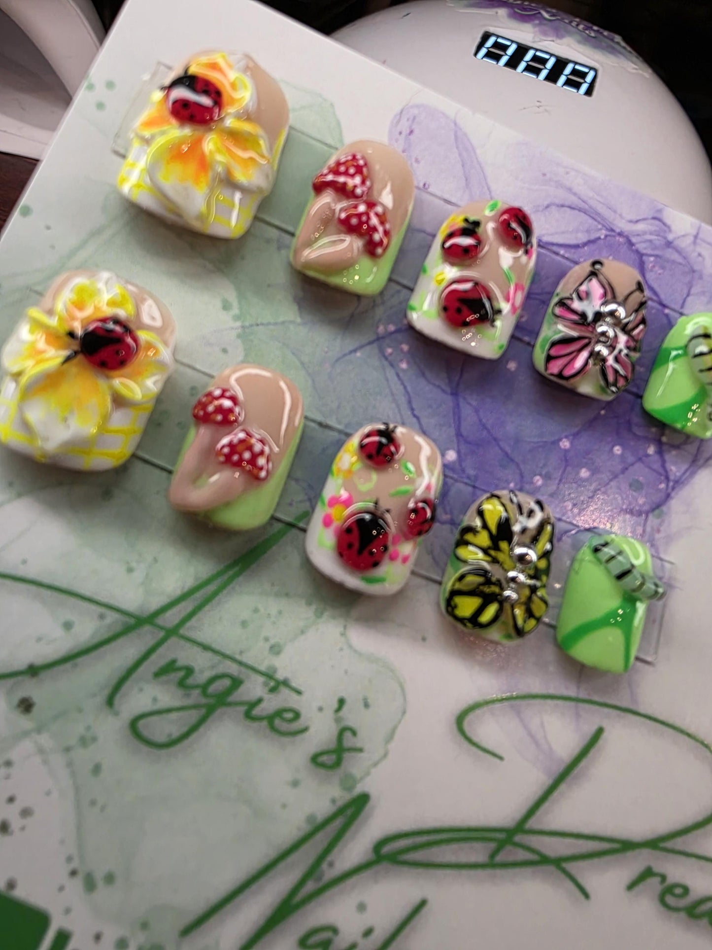 Garden party a set bursting with. Nature's cutest details!