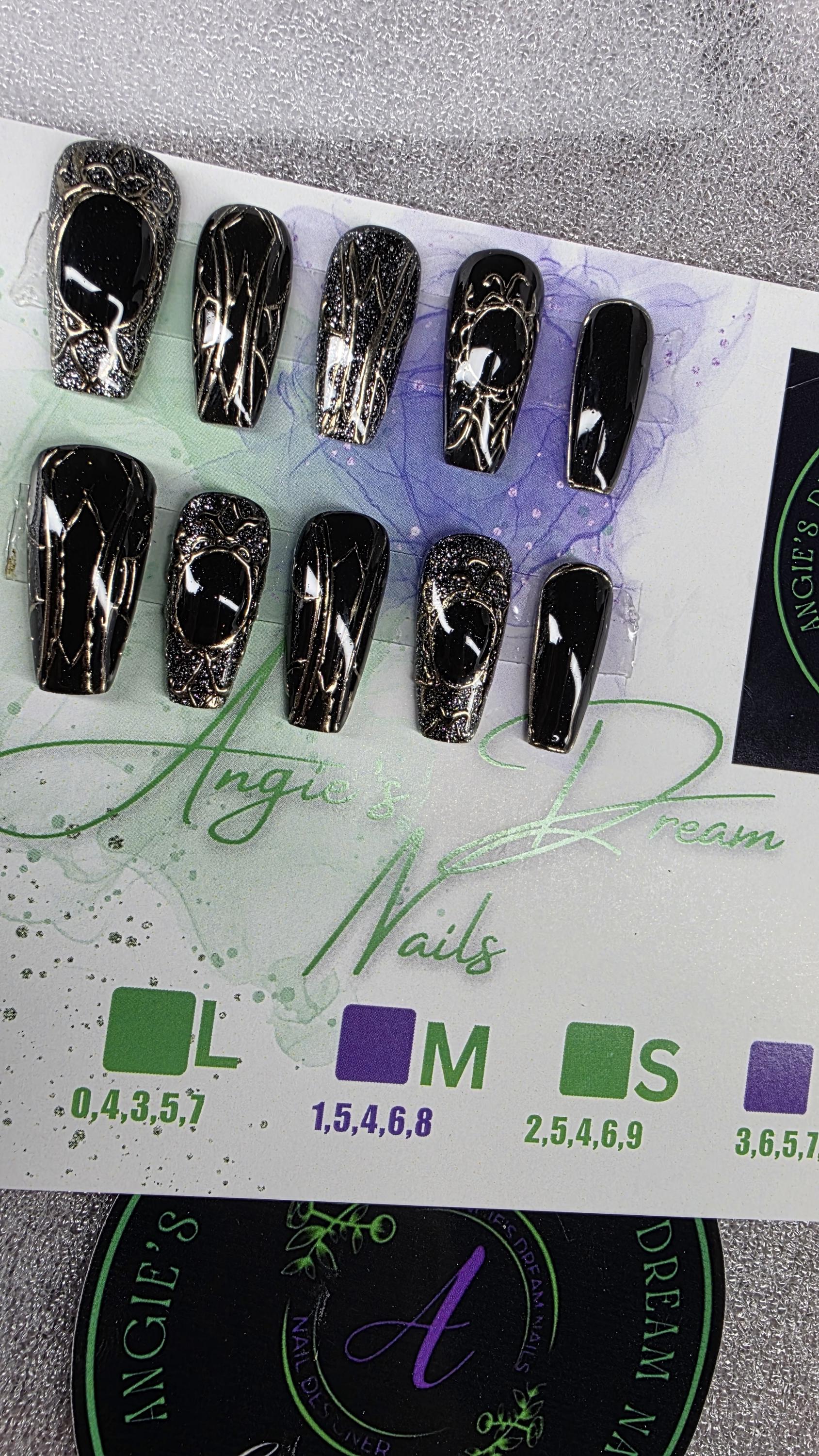 Shadow Veins black and gold [press on nails]coffin shape]