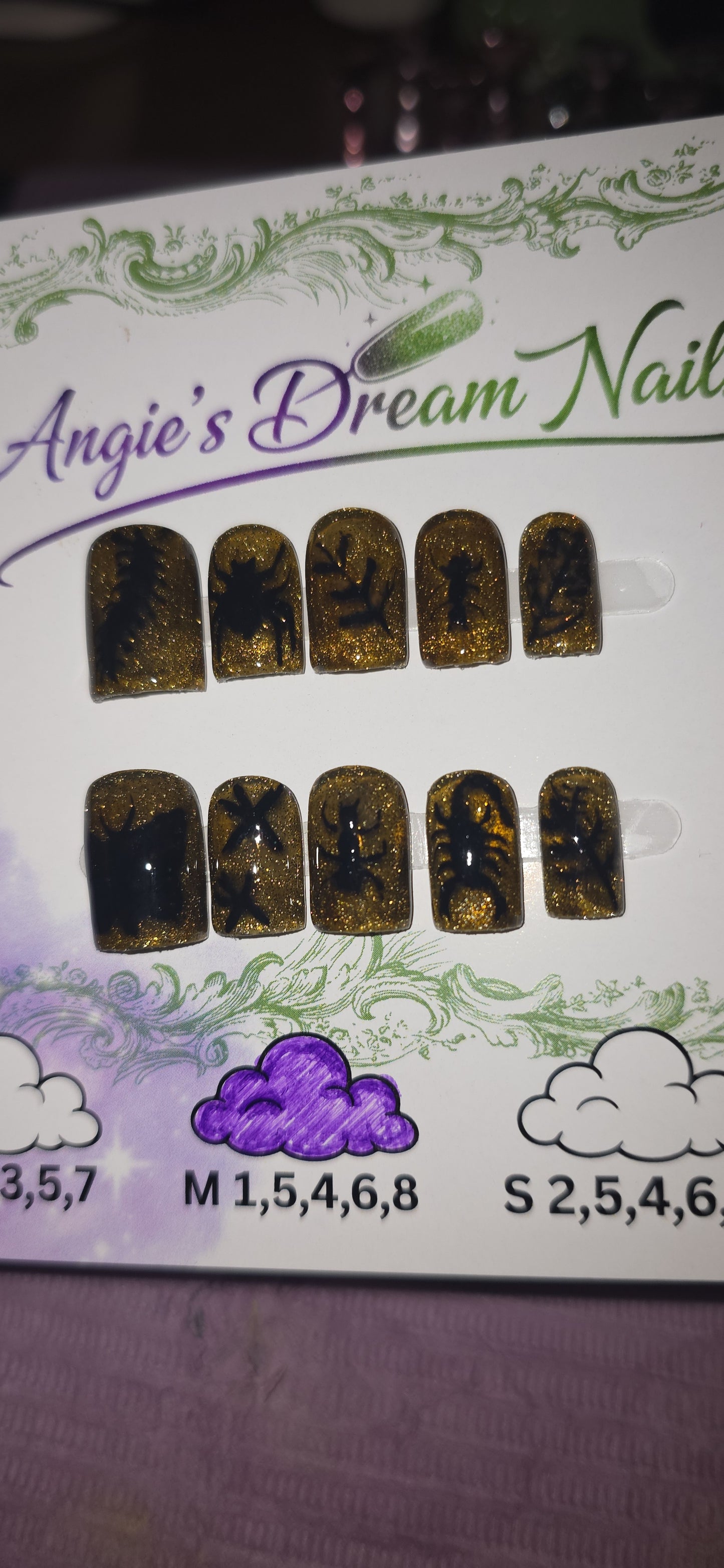 Amber glas nails