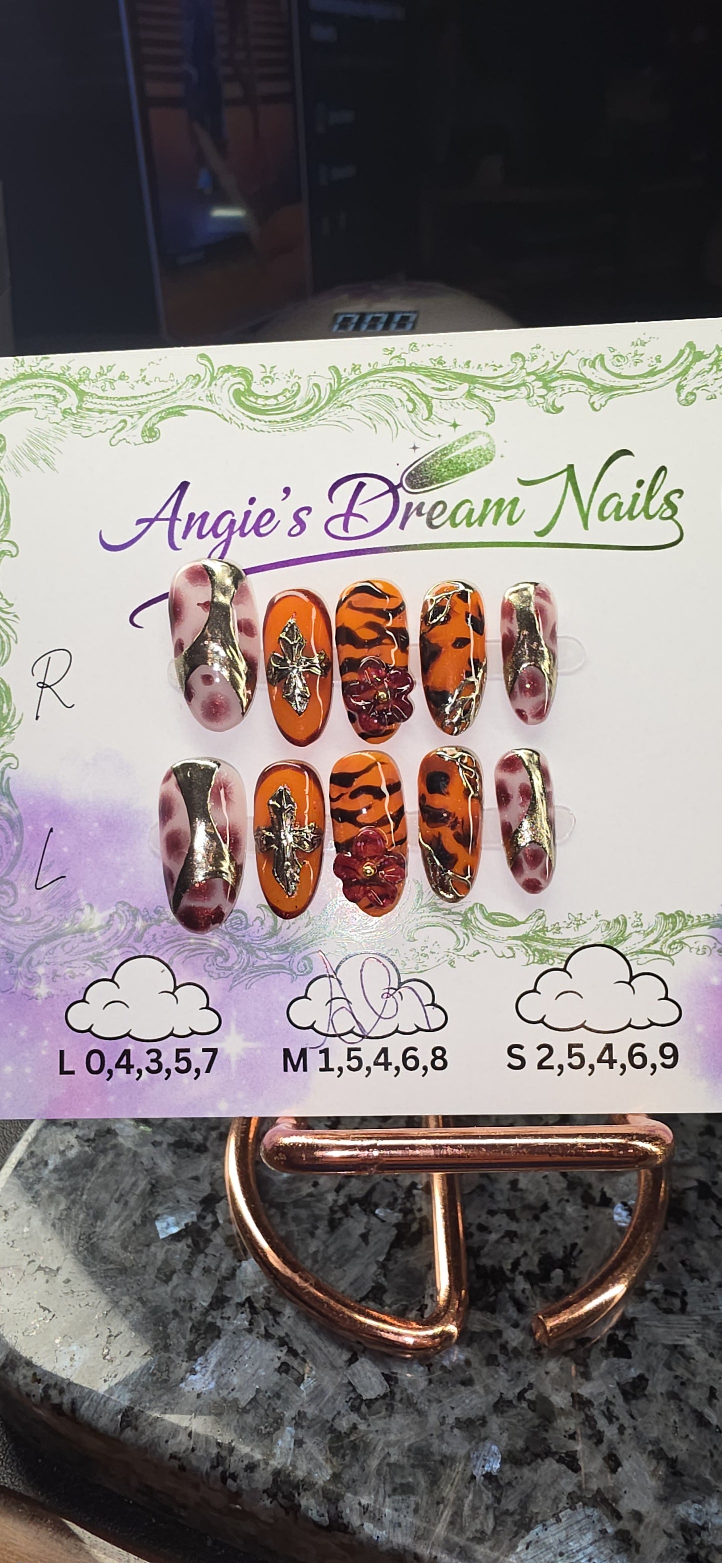 Wild Magesty-luxury hand painted press ons